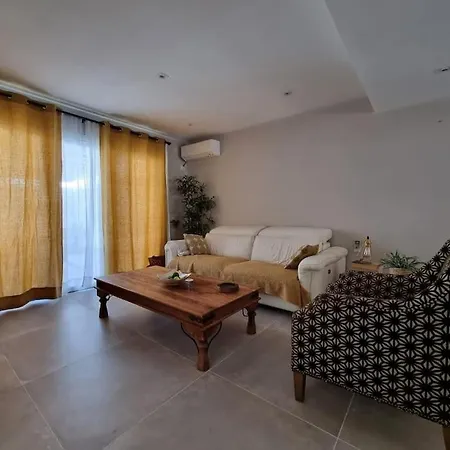 Casa Familiar En Sevilla