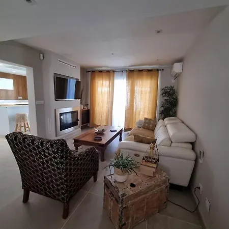 Casa Familiar En Διαμέρισμα