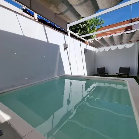 Casa Familiar En * Σεβίλλη
