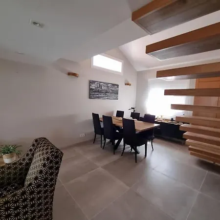 Διαμέρισμα Casa Familiar En Σεβίλλη
