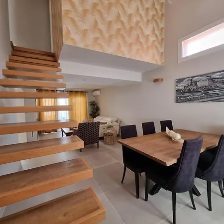 Casa Familiar En Διαμέρισμα