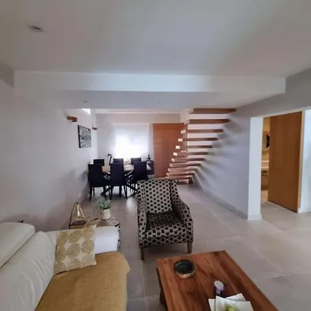 Διαμέρισμα Casa Familiar En Σεβίλλη